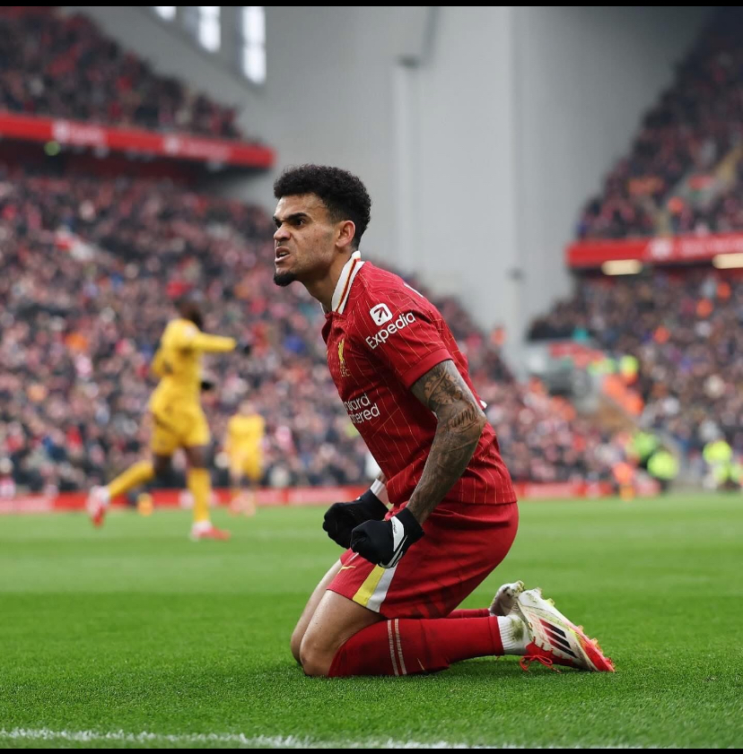 Liverpool Stays on Top as Díaz Sparks Victory